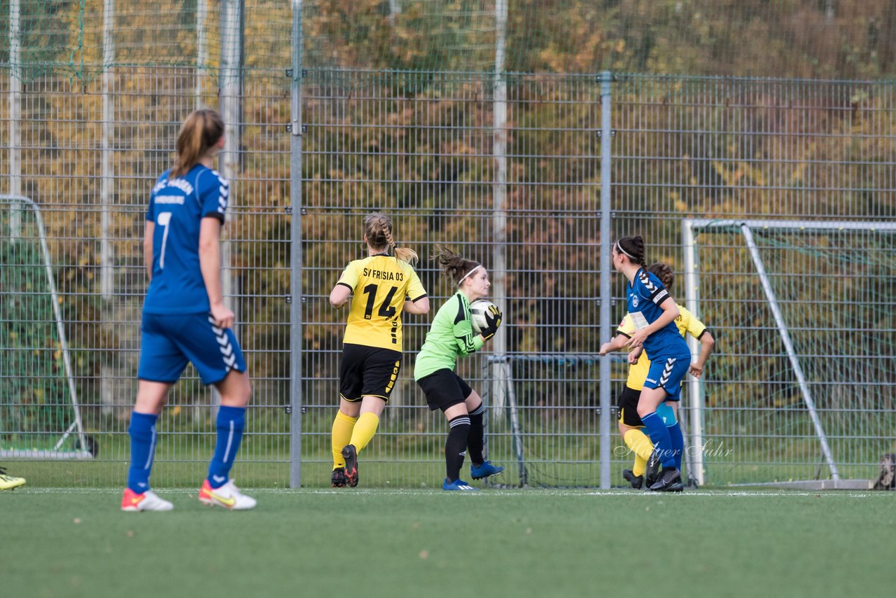 Bild 174 - F SSC Hagen Ahrensburg - SV Frisia 03 Risum-Lindholm : Ergebnis: 2:0